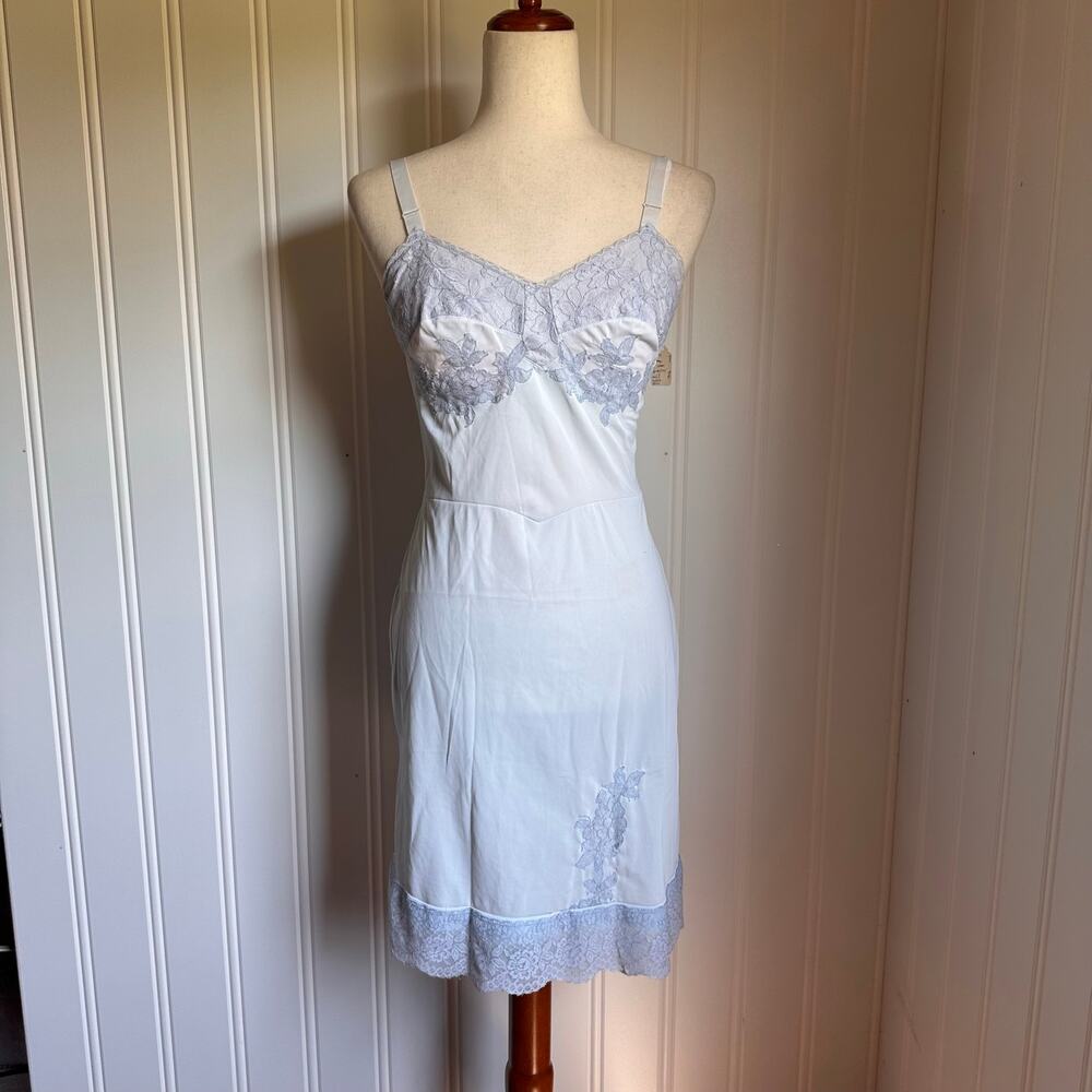 Vintage 40s/50s Baby Blue Slip Dress 34